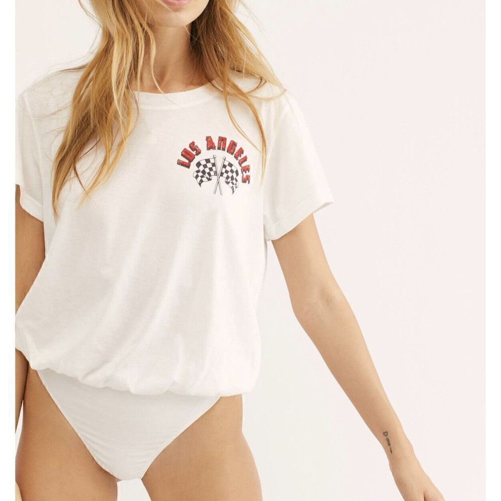 DAYDREAMER Womens LA Raceway T-Shirt Bodysuit NEW Ivory Snap Thong Sz XS